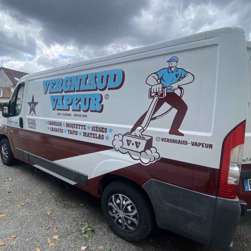 Fresque commerciale Paris peinte à la main par Murs en Couleurs