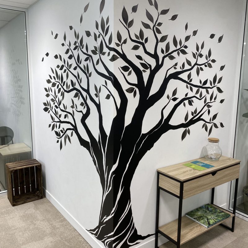 Habillage mural commercial Paris Murs en Couleurs